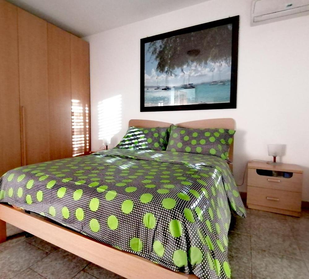 Affitti Brevi- Mediterraneo Crotone Exterior photo